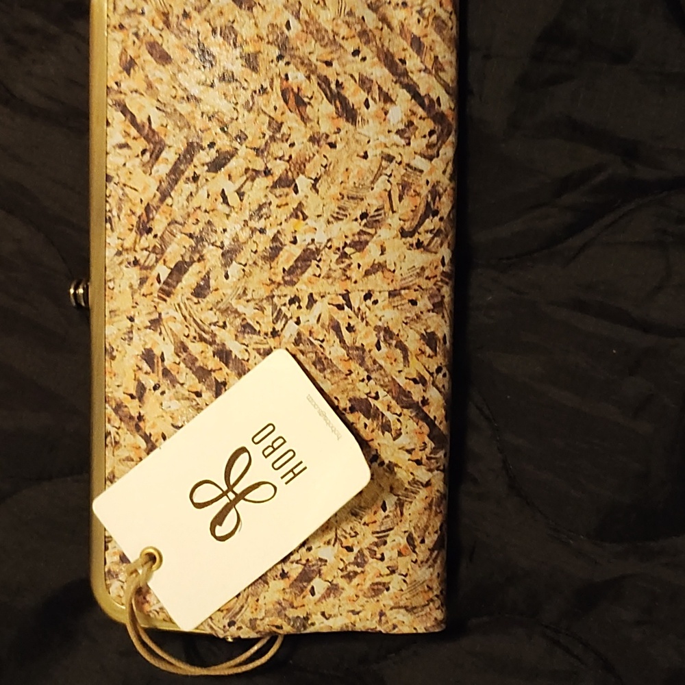 NWT HOBO Lauren clutch wallet